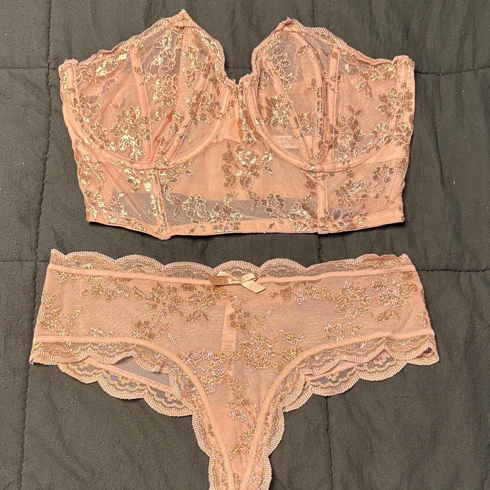 Elegant Lace Bralette and Panty Set - Pink